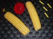 Maiskolben mit Knoblauchbutter auf die schnelle Art - Rezept