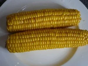 Maiskolben mit Knoblauchbutter auf die schnelle Art - Rezept - Bild Nr. 3