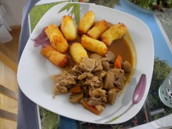 geschnetzeltes Poulet mit Pommes Croquettes - Rezept - Bild Nr. 2