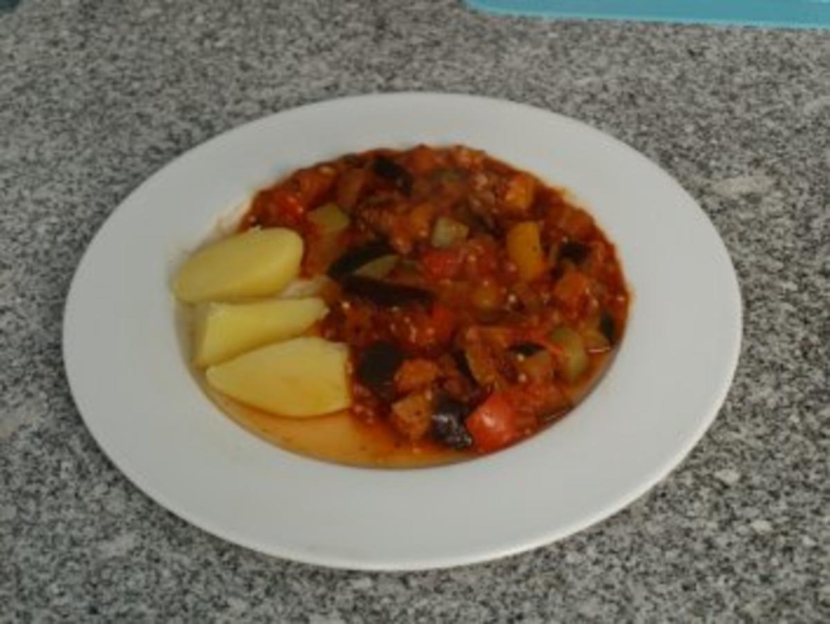 Ratatouille ideal als Beilage - Rezept mit Bild - kochbar.de