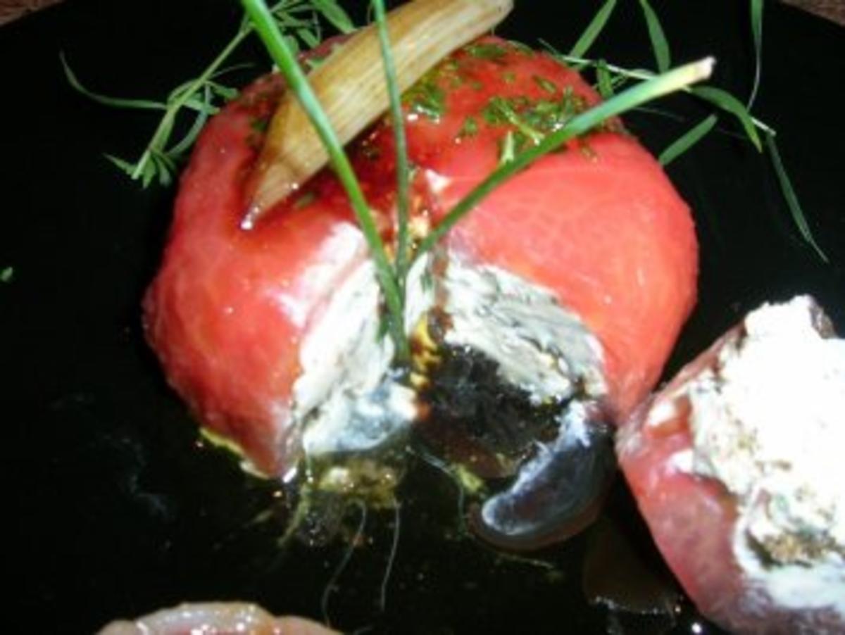 Tomaten "Surprise"  mit Scampi   - eine leckere Vorspeise - - Rezept - Bild Nr. 2