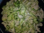 Putenfilet mit Zucchininudeln - Rezept