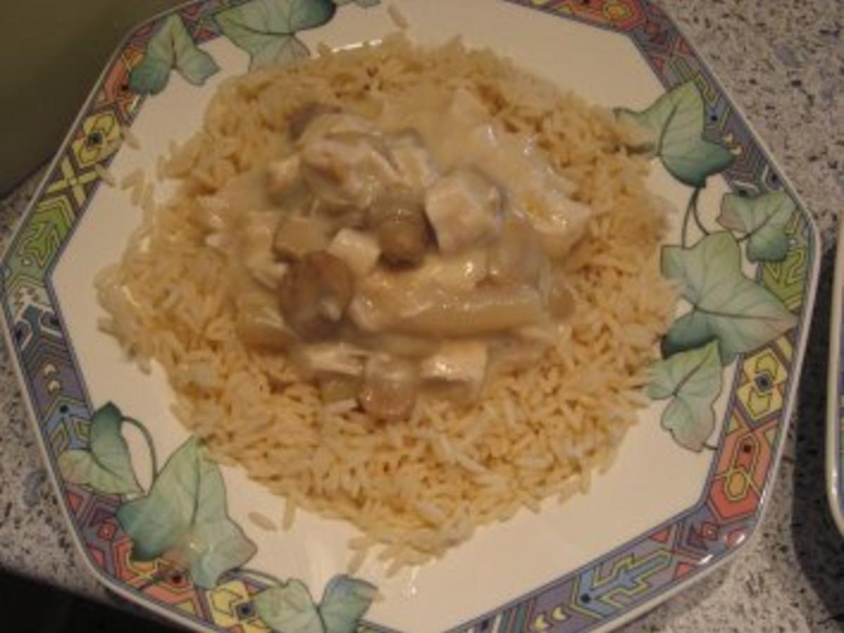 Frikassee vom gebadeten Hühnchen - einfach - 358 kcal/100g