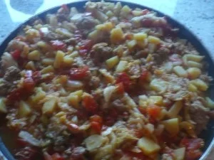 Rezept: Deftige Wirsingpfanne mit Kartoffeln und Hack Bild Nr. 2 Deftige Wirsingpfanne mit Kartoffeln und Hack - Rezept - Bild Nr. 2