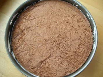 Rezept: Schwarzwälder Kirschtorte Bild Nr. 6 Schwarzwälder Kirschtorte - Rezept - Bild Nr. 6