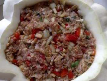 Rezept: Patisson gefüllt mit Champignon-Kräuterhackfleisch Bild Nr. 8 Patisson gefüllt mit Champignon-Kräuterhackfleisch - Rezept - Bild Nr. 8