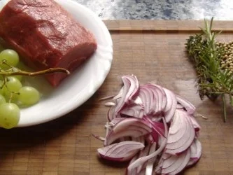 Rezept: Rinderfilet mit Traubensauce Bild Nr. 3 Rinderfilet mit Traubensauce - Rezept - Bild Nr. 3