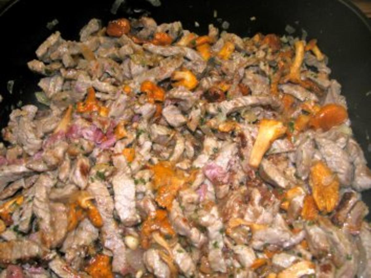 Kalbsgeschnetzeltes mit Pfifferlingen - einfach - von thy2008