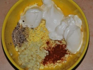 Käse-Knobi-Bombe auf Tomaten - Rezept - Bild Nr. 3