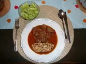 Schwein - Gemüsegulasch vom Schwein mit Semmelkloß - Rezept