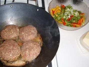 Budapester Frikadellen... - Rezept - Bild Nr. 2