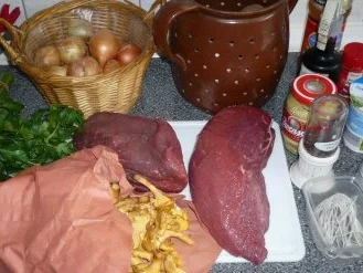 Gefüllter Rinderschmorbraten mit Pfifferlingkruste - Rezept - Bild Nr. 2
