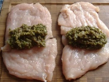 Hähnchenbrust mit Mandel-Basilikum-Füllung - Rezept - Bild Nr. 4