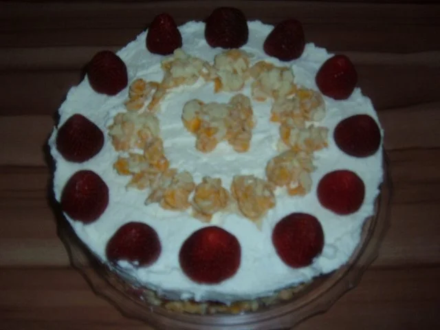 Erdbeer - Knuspertorte - Rezept - Bild Nr. 2