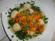 Suppe : Grießklößchen-Eintopf mit viel Gemüse und Rindfleisch - Rezept