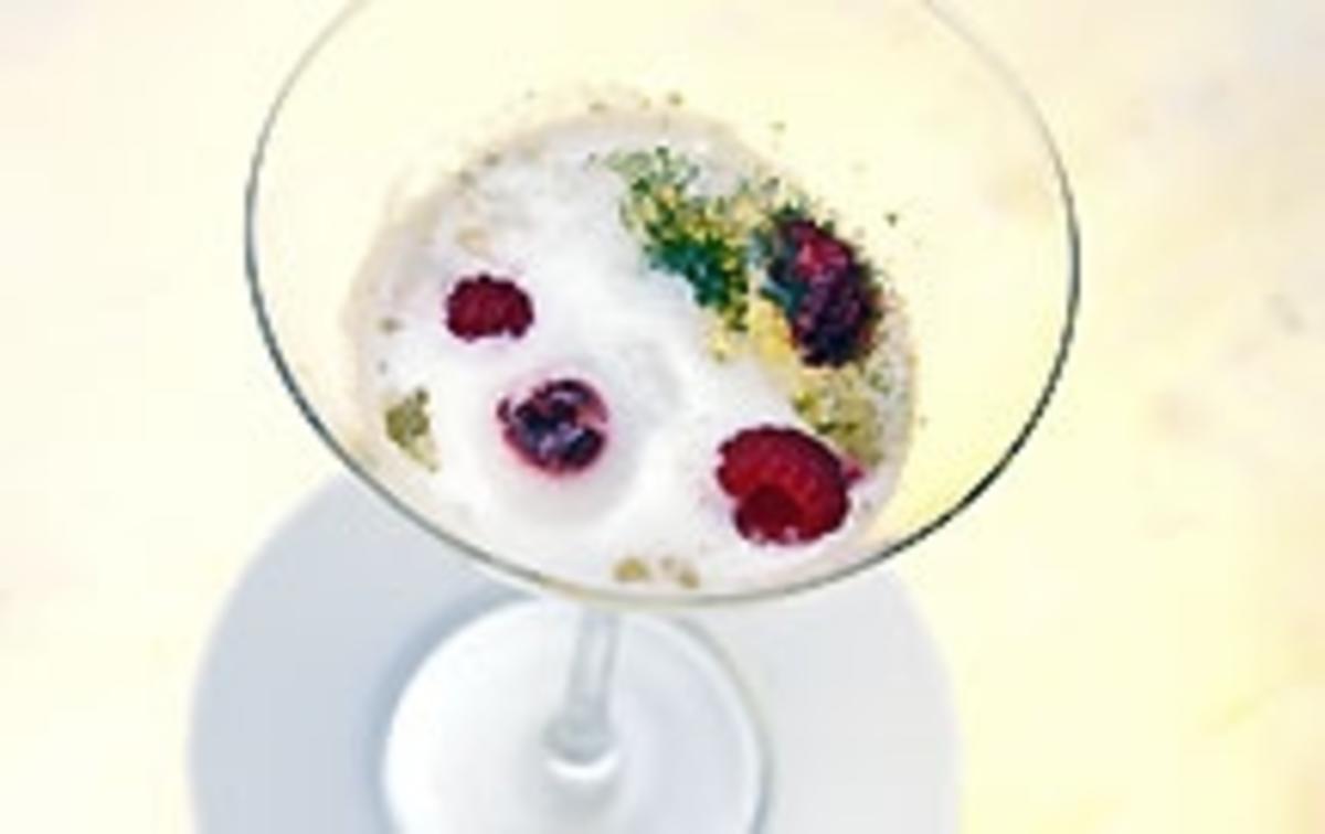 Geliertes Winzersorbet mit Brombeerinfusion dazu geeiste Melonen Lolly Pops - Rezept - Bild Nr. 9