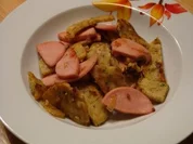 G'röstl aus Semmelknödeln, Wurst und Zwiebeln - Rezept