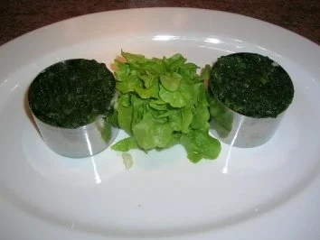 Rezept: Fischplatte Kabeljauloin/ Meerbarben Blattspinat+Trüffelöl-Kartoffelpüree/ Pernod Sauce Bild Nr. 6 Fischplatte Kabeljauloin/ Meerbarben Blattspinat+Trüffelöl-Kartoffelpüree/ Pernod Sauce - Rezept - Bild Nr. 6