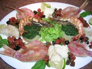 Rezept: Fischplatte Kabeljauloin/ Meerbarben Blattspinat+Trüffelöl-Kartoffelpüree/ Pernod Sauce Bild Nr. 8 Fischplatte Kabeljauloin/ Meerbarben Blattspinat+Trüffelöl-Kartoffelpüree/ Pernod Sauce - Rezept - Bild Nr. 8