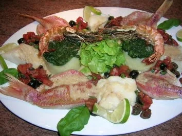 Rezept: Fischplatte Kabeljauloin/ Meerbarben Blattspinat+Trüffelöl-Kartoffelpüree/ Pernod Sauce Bild Nr. 9 Fischplatte Kabeljauloin/ Meerbarben Blattspinat+Trüffelöl-Kartoffelpüree/ Pernod Sauce - Rezept - Bild Nr. 9