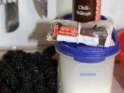 Aufstrich, süß: Brombeer-Schokoladen-Sirup mit Chili - Rezept - Bild Nr. 2
