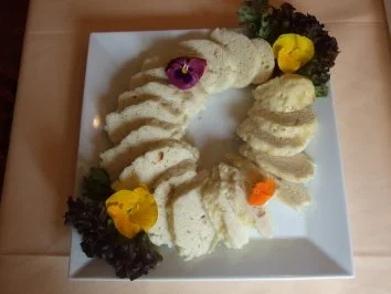 Böhmische Bierkasserolle; dazu Böhmische Knödel - Rezept - Bild Nr. 2