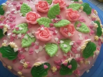 Rezept: Kinder-Geb.-Torte für mein Enkelchen Sophia zum 5. Geburtstag, Eigene Kreation.puh Bild Nr. 9 Kinder-Geb.-Torte für mein Enkelchen Sophia zum 5. Geburtstag, Eigene Kreation.puh - Rezept - Bild Nr. 9