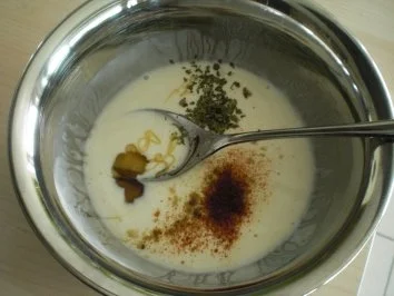 Gelbe Linsensuppe mit Kreuzkümmeljoghurt und Putenklösschen - Rezept - Bild Nr. 7