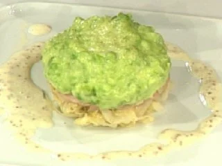 Gratin vom Berliner Eisbein mit Sauerkraut, Erbsenpüree und Senfsauce (Marlene Lufen) - Rezept