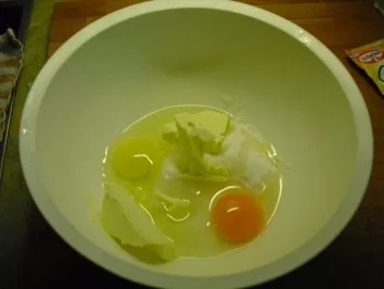 Rezept: Mini-Bienenstich Mini-Bienenstich - Rezept