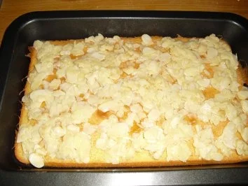 Rezept: Mini-Bienenstich Bild Nr. 3 Mini-Bienenstich - Rezept - Bild Nr. 3