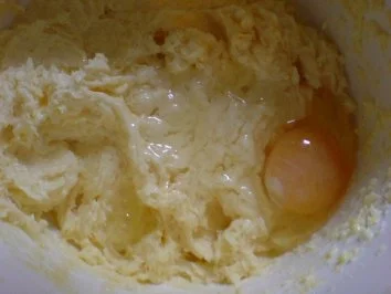 Rezept: Bananen-Napfkuchen Bild Nr. 5 Bananen-Napfkuchen - Rezept - Bild Nr. 5