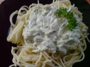 Spaghetti mit leichter Zucchinisoße - Rezept