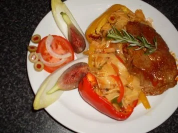 Paprika - Pasta  mit  Schweinesteak - Rezept