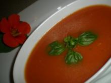 feines, schnelles Tomaten Süppchen - Rezept