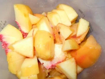 Pfirsich-Rosmarin-Creme - Rezept - Bild Nr. 3