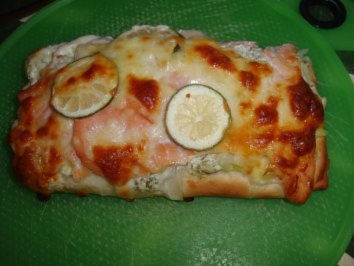 Pizza : Die neue Generationspizza mit Lauch, Räucherlachs und Kräuterschmand - Rezept