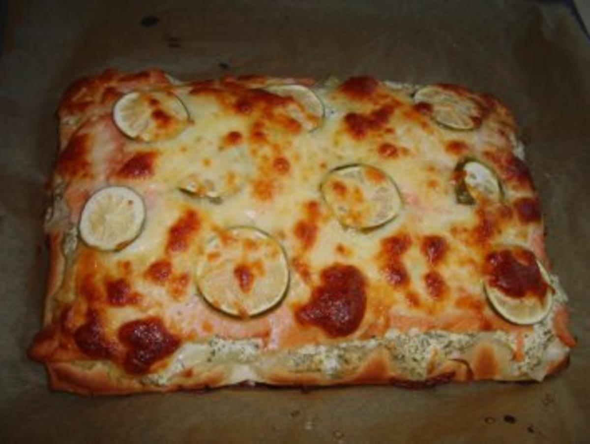 Pizza : Die neue Generationspizza mit Lauch, Räucherlachs und Kräuterschmand - Rezept - Bild Nr. 5