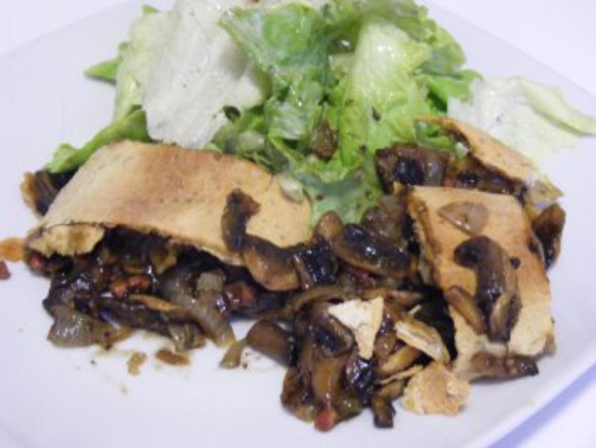 Bilder für Zwiebel-Champignons-Strudel - Rezept