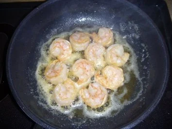 Fusilli-Salat mit Garnelenschwänzen - Rezept - Bild Nr. 3