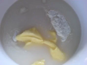 Rezept: Pflaumen-Hefe-Kuchen Bild Nr. 4 Pflaumen-Hefe-Kuchen - Rezept - Bild Nr. 4