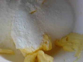 Rezept: Pflaumen-Hefe-Kuchen Bild Nr. 10 Pflaumen-Hefe-Kuchen - Rezept - Bild Nr. 10