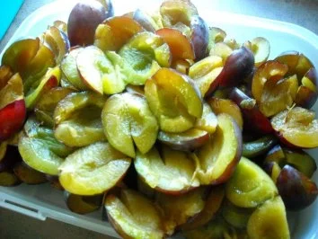 Rezept: Zwetschgenkuchen Bild Nr. 3 Zwetschgenkuchen - Rezept - Bild Nr. 3