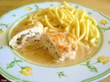 Gefüllte Hähnchenrouladen in Sherrysauce - Rezept - Bild Nr. 2