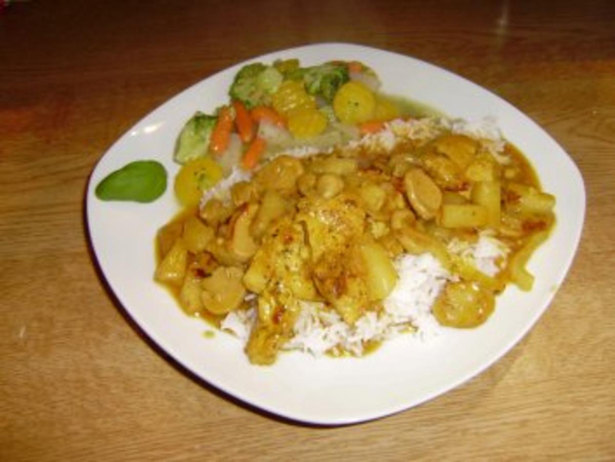 Bilder für Schnelles Zwiebel-Curry-Hühnchen mit Ananas - Rezept