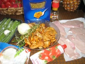 Farfalle an Gemüse-Pfifferlingsoße mit Gorgonzola und feinen Minutensteaks - Rezept - Bild Nr. 2