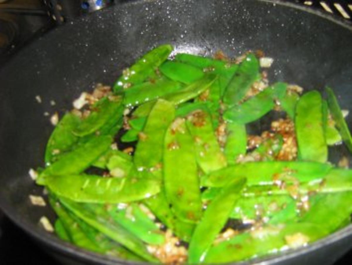Farfalle an Gemüse-Pfifferlingsoße mit Gorgonzola und feinen Minutensteaks - Rezept - Bild Nr. 3