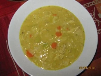 Rezept: Curry-Ananas-Geflügelsuppe Curry-Ananas-Geflügelsuppe - Rezept