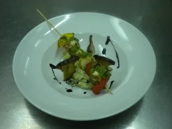 Seeteufel am Spieß auf Kartoffel-Petersilienpüree und Kräuterseitlinge - Rezept - Bild Nr. 2