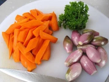 Rezept: Glasierte Möhrchen mit Schalotten ... Bild Nr. 3 Glasierte Möhrchen mit Schalotten ... - Rezept - Bild Nr. 3